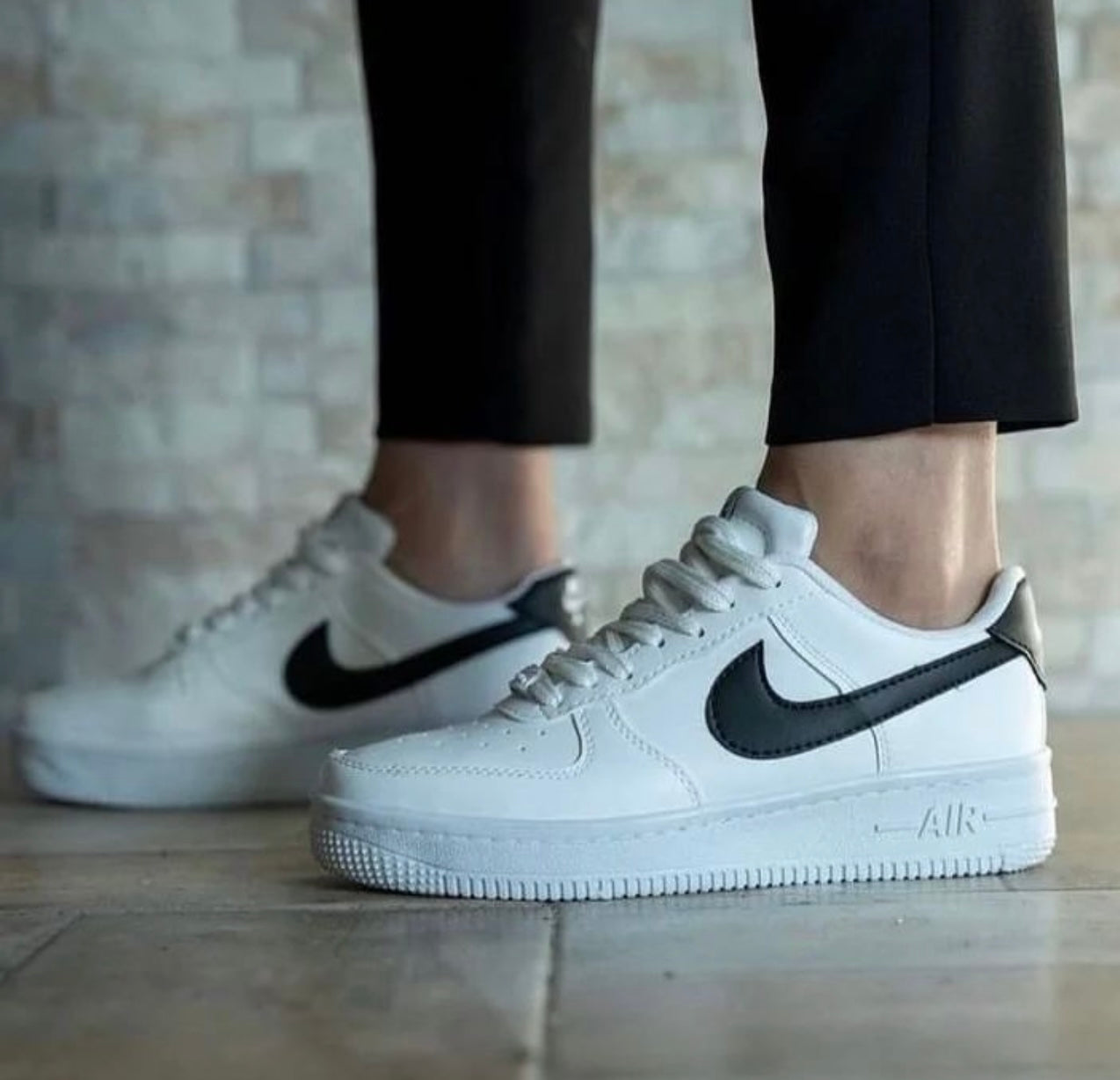 l.Air Force Alb Negru